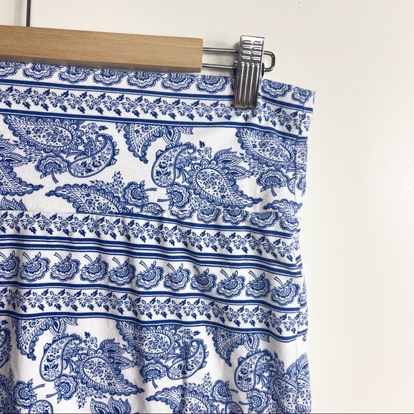 Charlotte Russe Blue and White Print Stretchy Mini Skirt - Picture 2 of 5